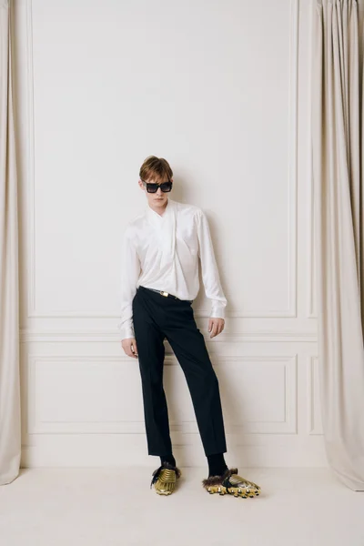 Look 3